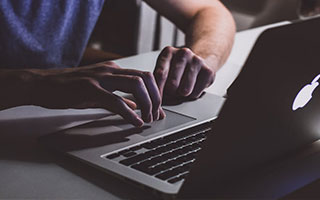 开云在线-西甲竞技水平提升，观众体验日益增强，西甲争冠分析