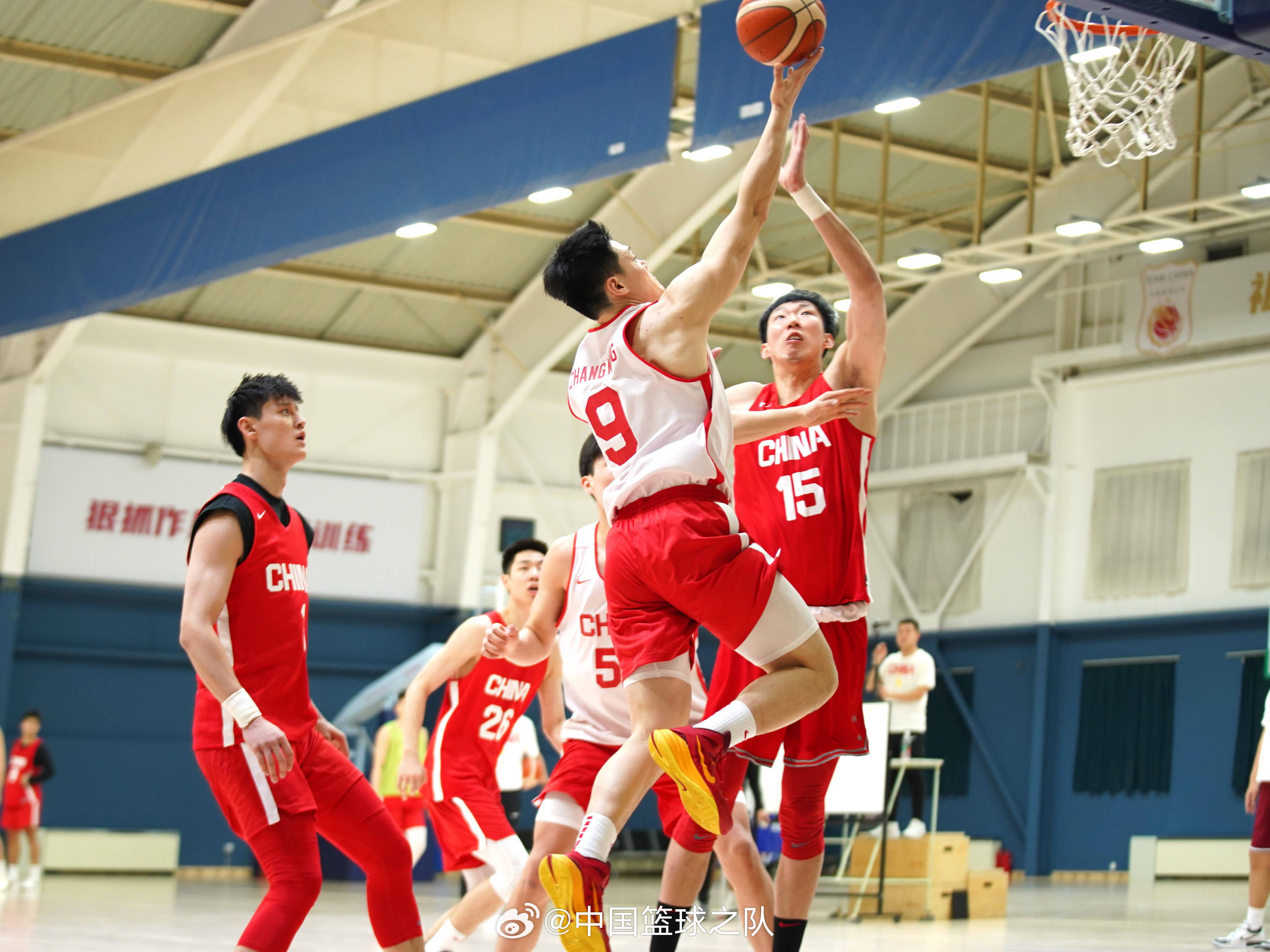 包含中国青少年篮球队在国际赛事中表现优异，彰显国家体育实力的词条