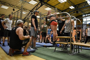 开云体育安全平台-陈艺文赛后谈跳水心态，陈艺文领奖